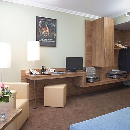 Hotel Central Regensburg Citycentre, Sure Hotel Collection By Best Western Esterno foto