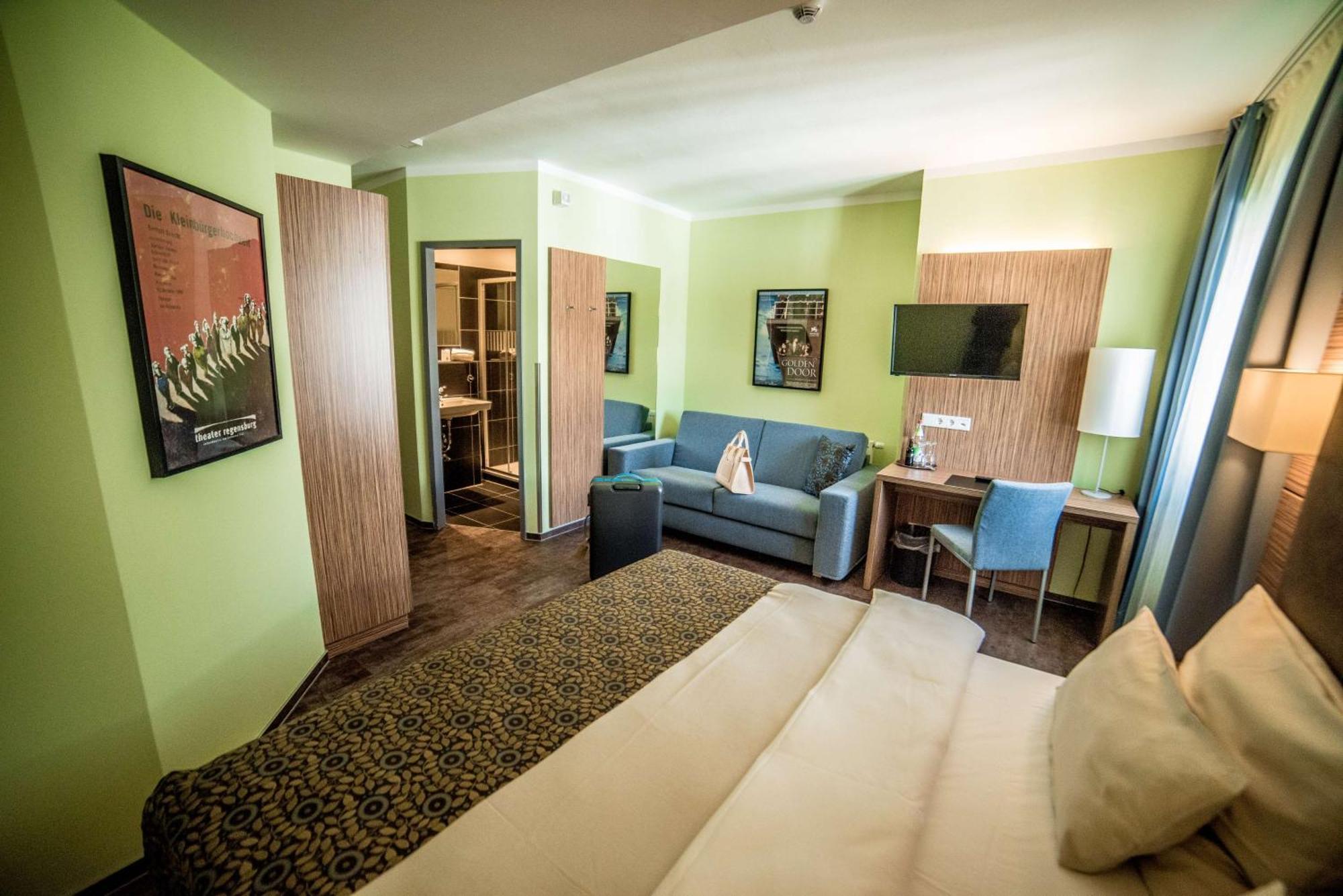 Hotel Central Regensburg Citycentre, Sure Hotel Collection By Best Western Esterno foto