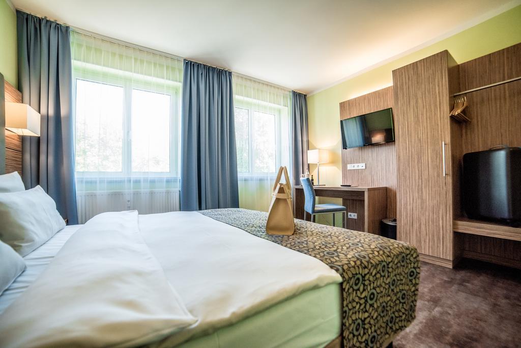 Hotel Central Regensburg Citycentre, Sure Hotel Collection By Best Western Esterno foto
