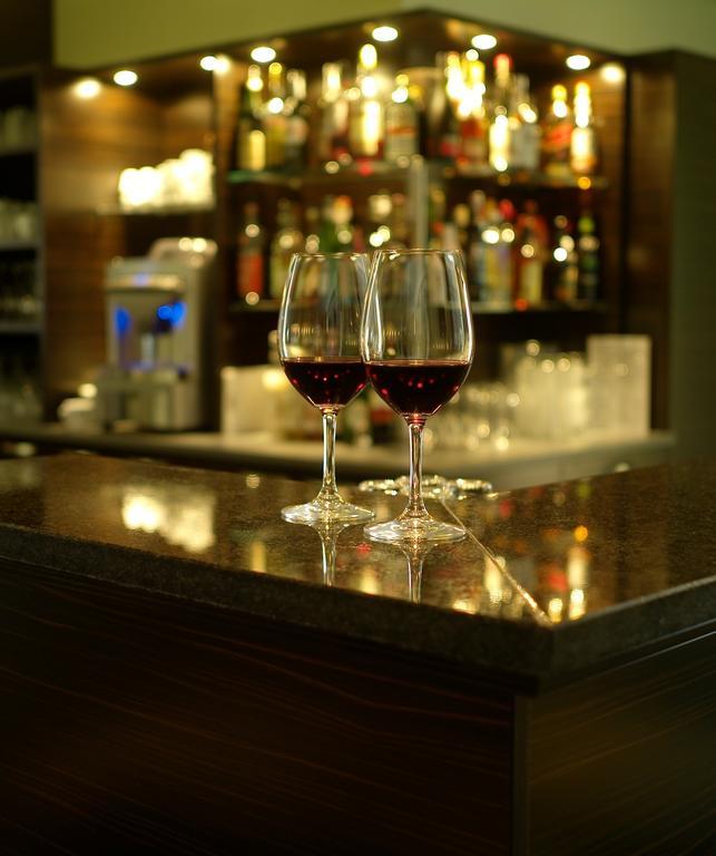 Hotel Central Regensburg Citycentre, Sure Hotel Collection By Best Western Esterno foto